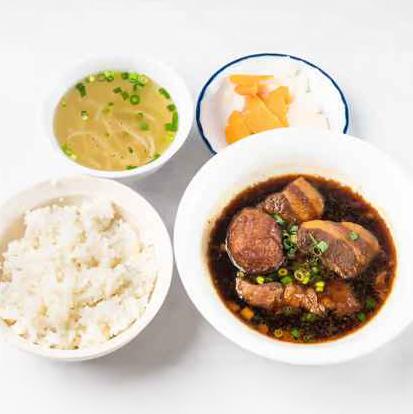 TRI AN QUAN 豚の角煮定食 CM THT KHO