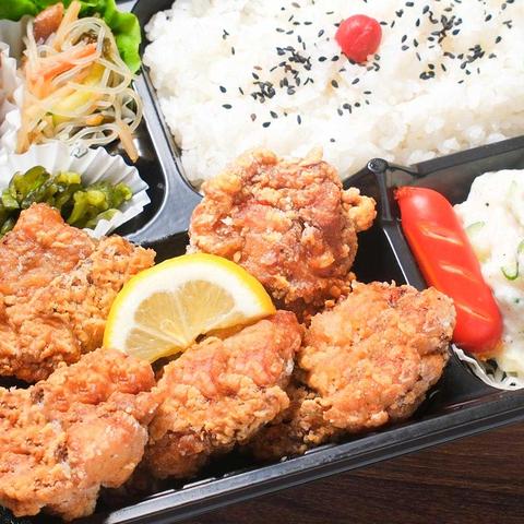 歌舞伎町の台所 かど平 × ホルモン焼 幸永 から揚げ弁当(みそ汁付)