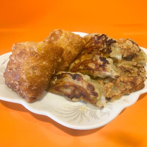 中国料理 松楽 春巻き1本+餃子6個