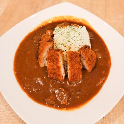 cafe BAELU ロースカツカレー