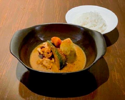 【食べログ TOP5000/百名店】スパイスカレー 王様のスプーン 【食べログ 大阪 スープカレー 検索でランキングNo.1】スープカレー