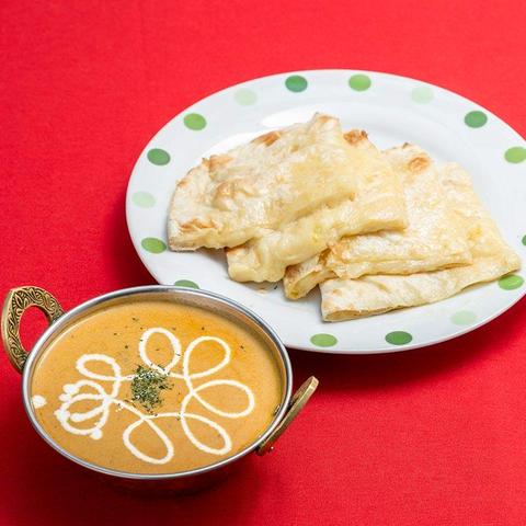 【カレーの名店】 インド料理 ビニタダイニング BINITA DINING カレーとチーズナンセット-Curry-＆-Nan_