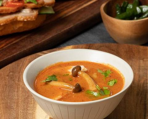 エビスバインミーベーカリー トムヤム風スープ Tom yum soup