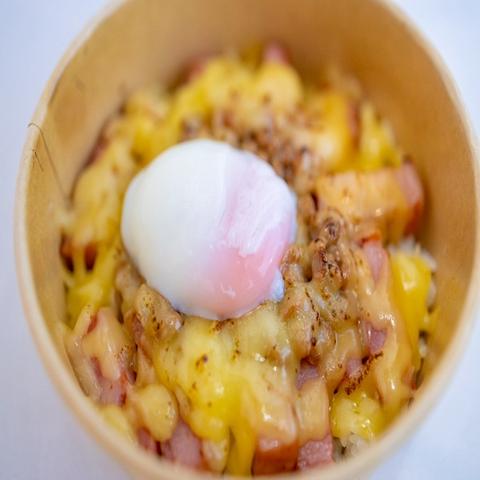 【OPEN記念！全品増量中】納豆パラダイス本舗 那覇店 ガリバタベーコンチーズ納豆丼