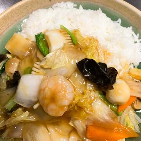 味四川 四川ダイニング 中華丼
