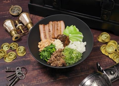 海賊めし＆日本酒BAR 豚脂そば大盛(麺240g)