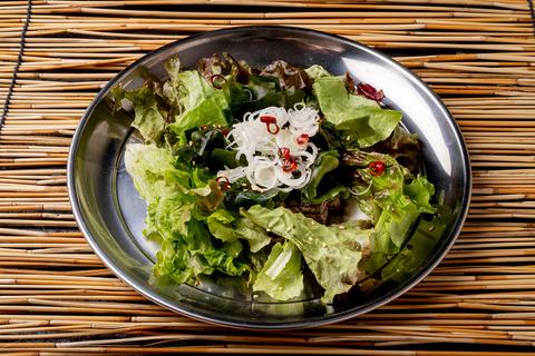 韓国カルビ丼とスンドゥブ 洞山 塚本店 韓国チョレギサラダ
