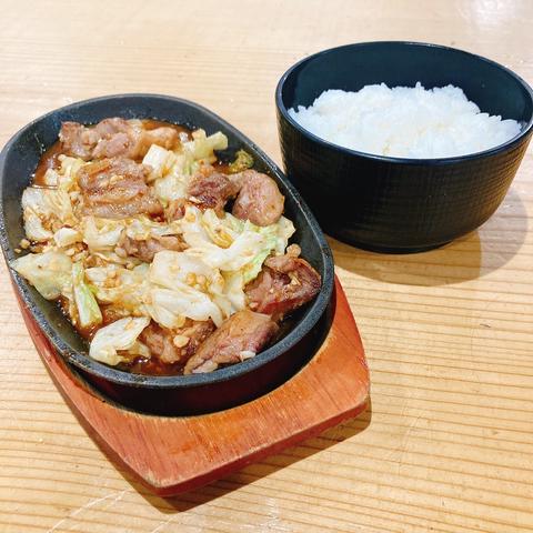 鉄板焼肉専門店 スタミナ亭 ハラミ鉄板焼肉定食(スタミナ焼肉ダレ)