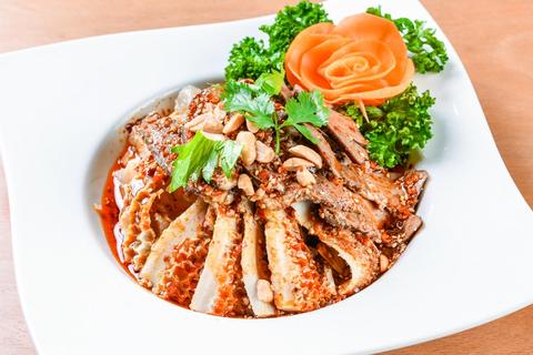 川覇王 ハチノスと牛タン四川風和え【夫妻肺片】