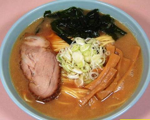 博多ラーメン福や国分寺 とんこつ正油ラーメン Pork Bone Broth and Soy Sauce Ramen Noodles