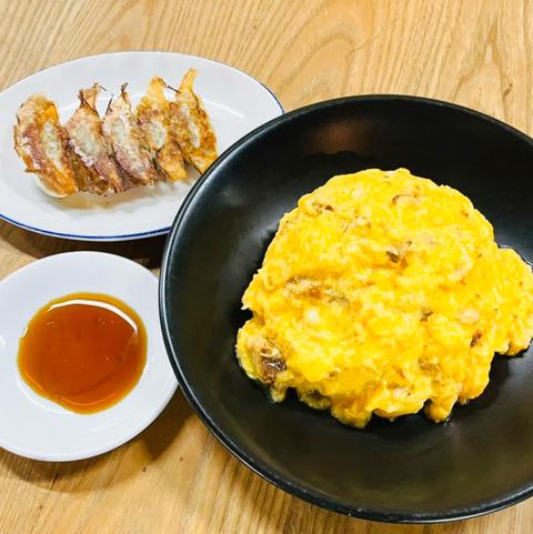 まんねん 梅田本店 【セット人気No.1】オムちゃーはんセット(オムちゃーはん+餃子5ヶ)