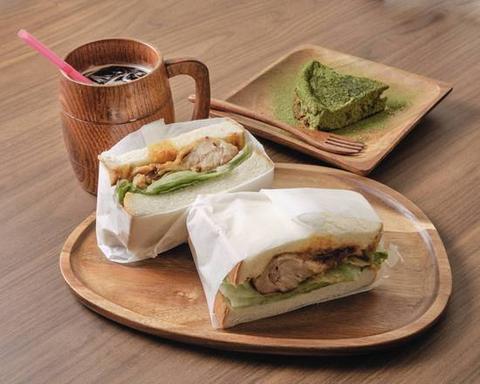 塗り絵カフェ ＆Green チキンサンドドリンクデザートセット