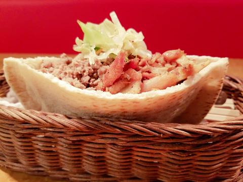 トルコケバブ ビリヤニハウスTurkish Kebab Biryani House ミックスケバブサンド Beef ＆ Chicken Kebab Sandwich