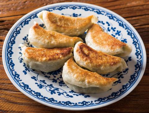ゴールデンタイガー 六本木ヒルズ 【名物】 ぷっくり焼き餃子