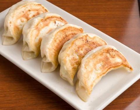 台湾料理 有香園 焼き餃子 Pan-Fried Gyoza Dumplings