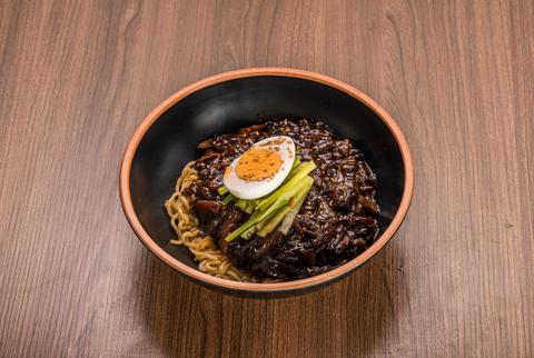 韓国クリスピーチキン明洞チキン王子店Korean Fried Chicken ジャージャー面＆韓国チキン3個セット