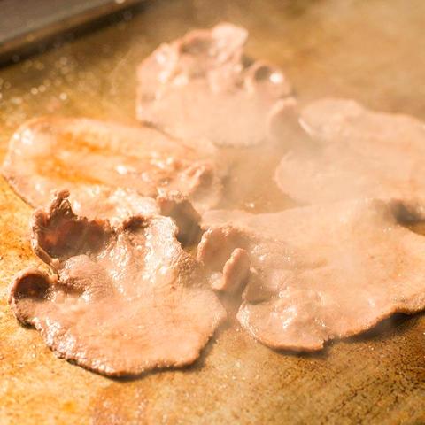 東京鉄板倶楽部 田 牛タンステーキ~ネギ塩ダレと一緒に~