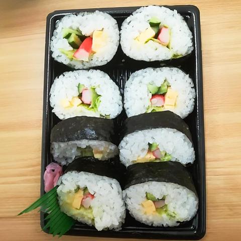 丸徳寿司 桃谷店 サラダ巻