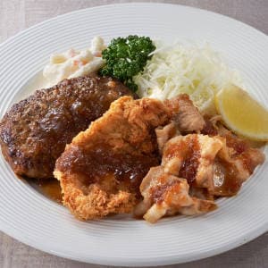 洋食屋 やまの Aセット(ハンバーグ、ひれかつ、豚焼肉)