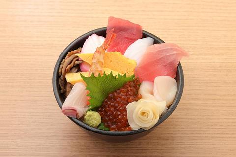 たらく尾久駅前店 ちらし丼