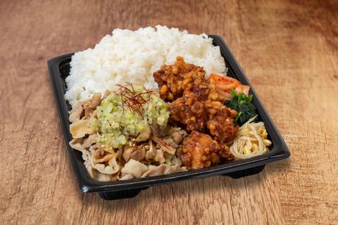 じゅうじゅうカルビ大和中央店 【デカ盛り】旨豚カルビ＆唐揚げ弁当(ねぎ塩)