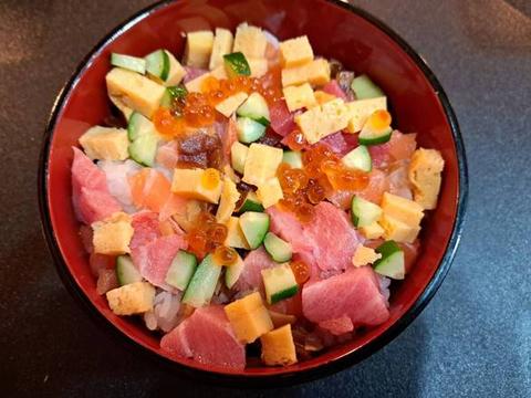 廻らない寿司 北陸がっぱ バラチラシ丼