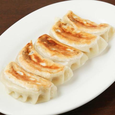 星宿飯店 自家製焼き餃子(5個) Homemade Grilled Gyoza Dumplings (5 Pieces)