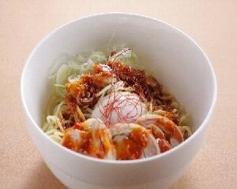 弄堂生煎饅頭 鶴橋店 ピリ辛香味冷麺