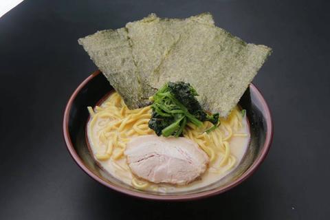 横浜家系ラーメン戸手家 定番豚骨ラーメン
