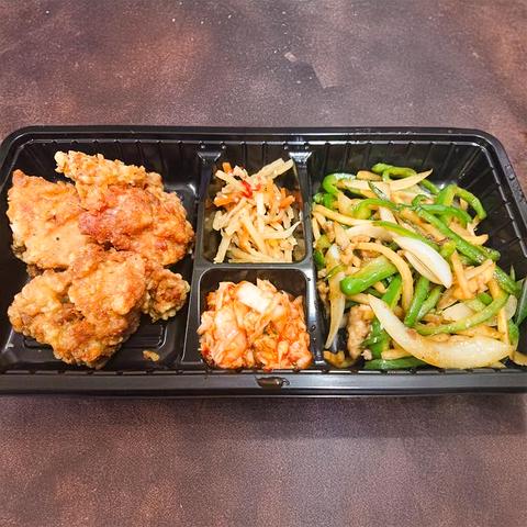 町中華宝楽 肉とピーマン細切り+鳥唐揚げ