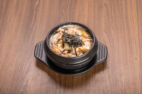 セクセクチキン 餃子スープ
