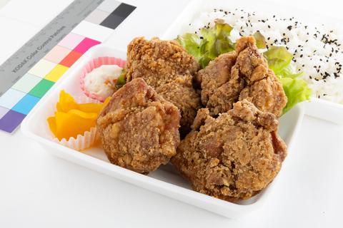 チキラボPLUS塚本店 金賞受賞！からあげ弁当(4個)トッピング付き