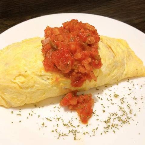 Dining＆Bar PRIMAVERA 卵たっぷりオムライス～自家製トマトソースがけ～