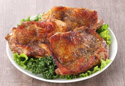 鳥周 庄内店 骨無モモ焼(1枚)
