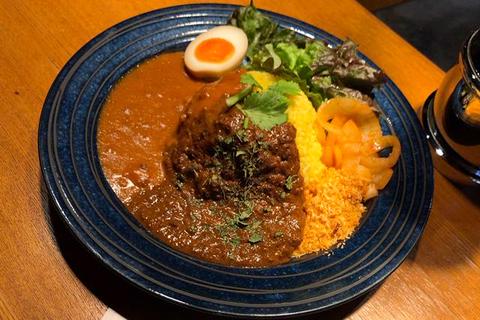 三軒茶屋カリガリマキオカリー【神田カレーグランプリ優勝のカリガリカレー】 DXあいがけマキオカリー