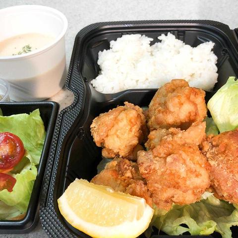 居酒屋まつこ ランチ&カフェ 唐揚げ(ライス付き)+ミニサラダ+スープ