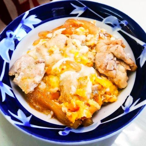 参百園食堂日吉小町 特製親子丼