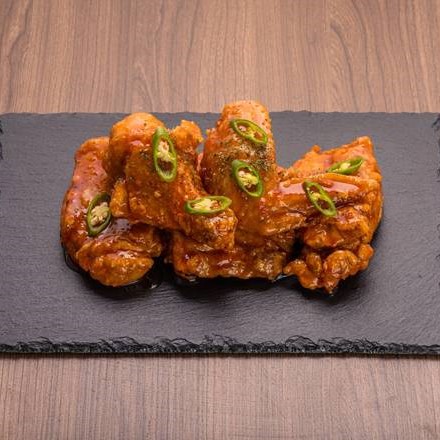 Mom's チキンバーガー上野店 韓国辛口ヤンニョムチキン3個
