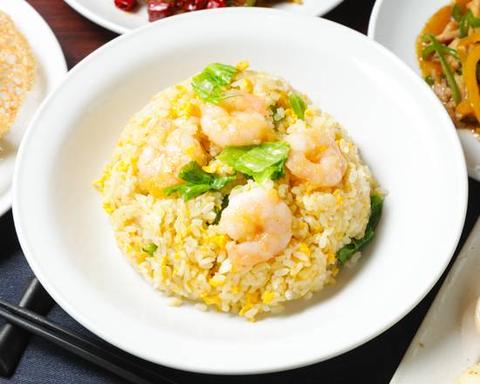 慶太郎餃子酒場 高田馬場店 海老レタスチャーハン Shrimp and Lettuce Fried Rice
