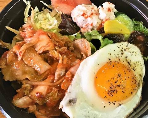 ～おつまみとご飯～ なごみ亭 豚キムチ味噌炒めプレート