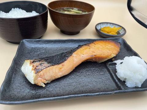 干物炭火焼 はじめ食堂 四ツ谷本店 鮭西京漬け定食