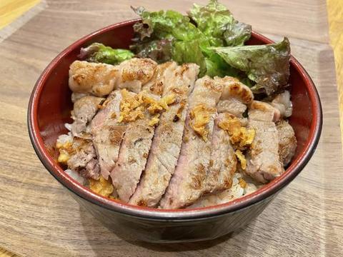 ふうふう食堂 サーロインステーキ丼