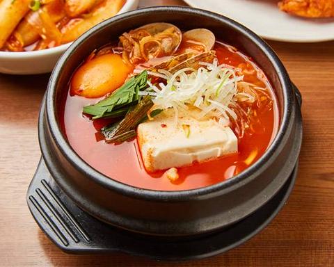 韓の屋台 純豆腐チゲ Soon tofu Jjigae
