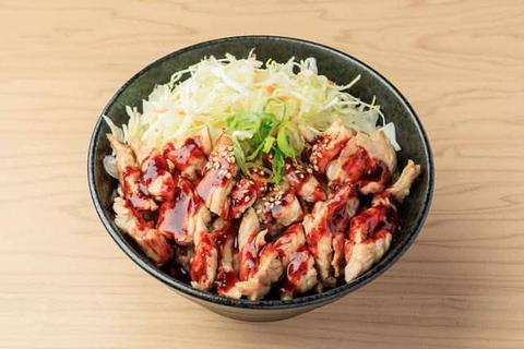 尼崎肉劇場 鶏セセリ丼 肉増増