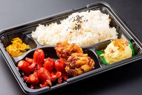 今津のポテカラ屋プラス ウィンナーから弁当