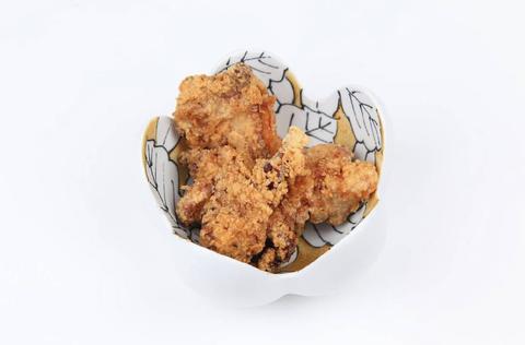 醤油らーめんピース豊中店 唐揚げ3個