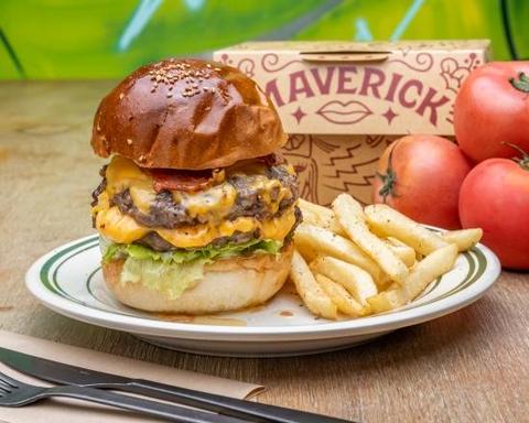マーベリック ハンバーガー ダブルパティベーコンチーズバーガー Double Patty Bacon Cheeseburger