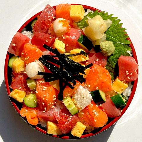 TUNA STATION 海鮮バラチラシ