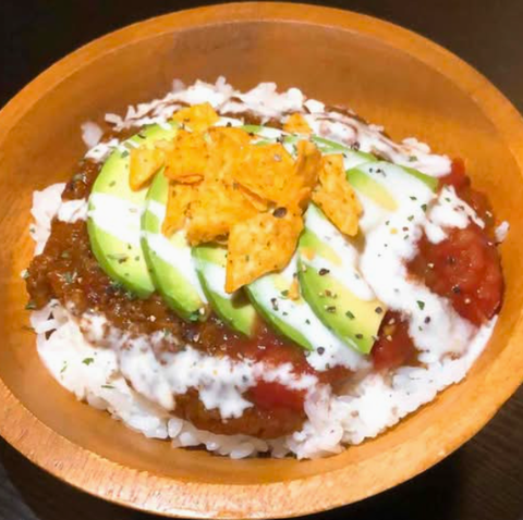 ゴロゴロお肉の牛タコライスと参鶏湯(サムゲタン) 志村坂上店(カラオケCLUB DAM 志村坂上店) 【アボカド】ゴロゴロお肉のタコライス(並) Chunky Meat  Taco Rice