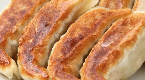 天鴻餃子房 九段店 名物黒豚餃子6個入り